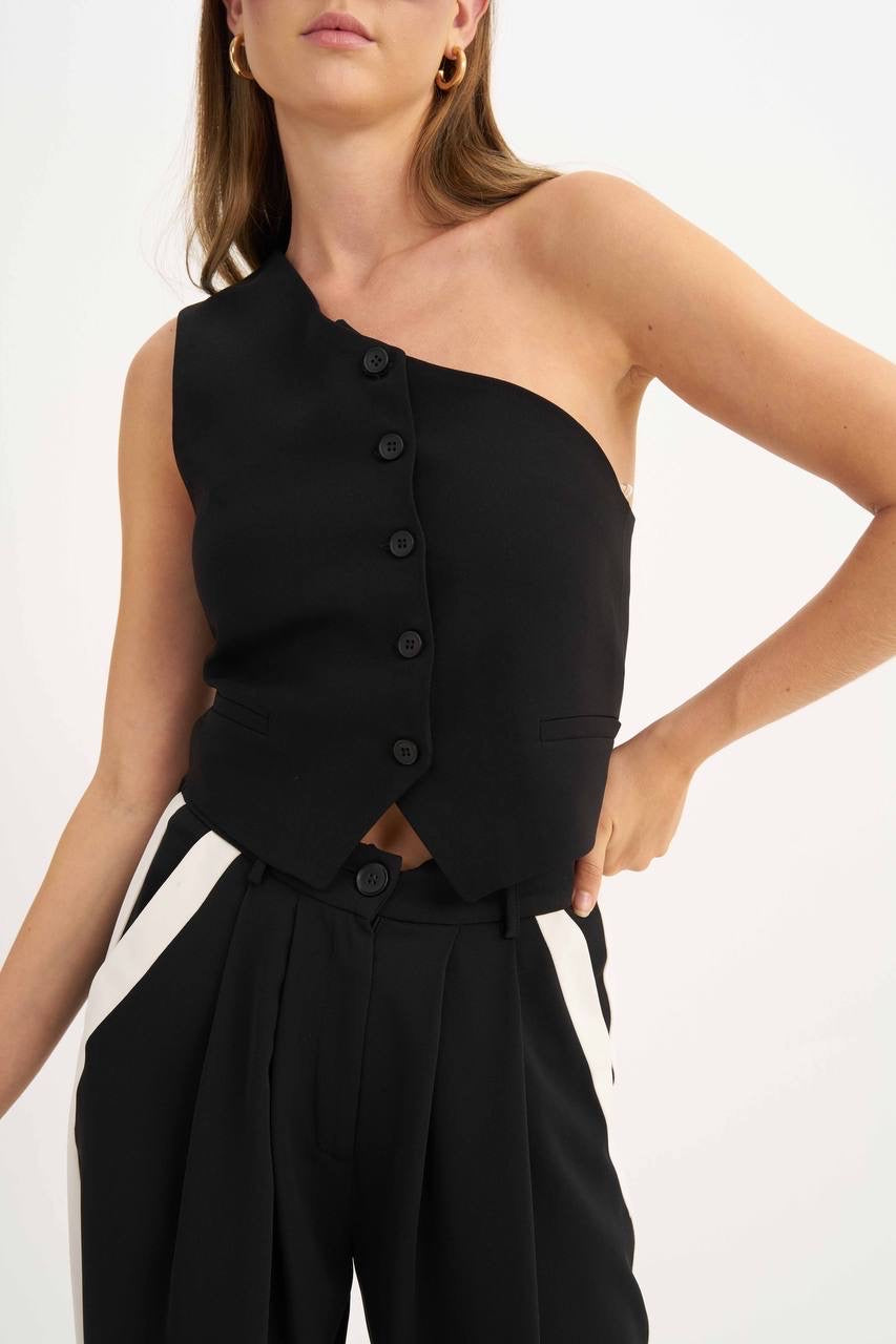 One-shoulder vest