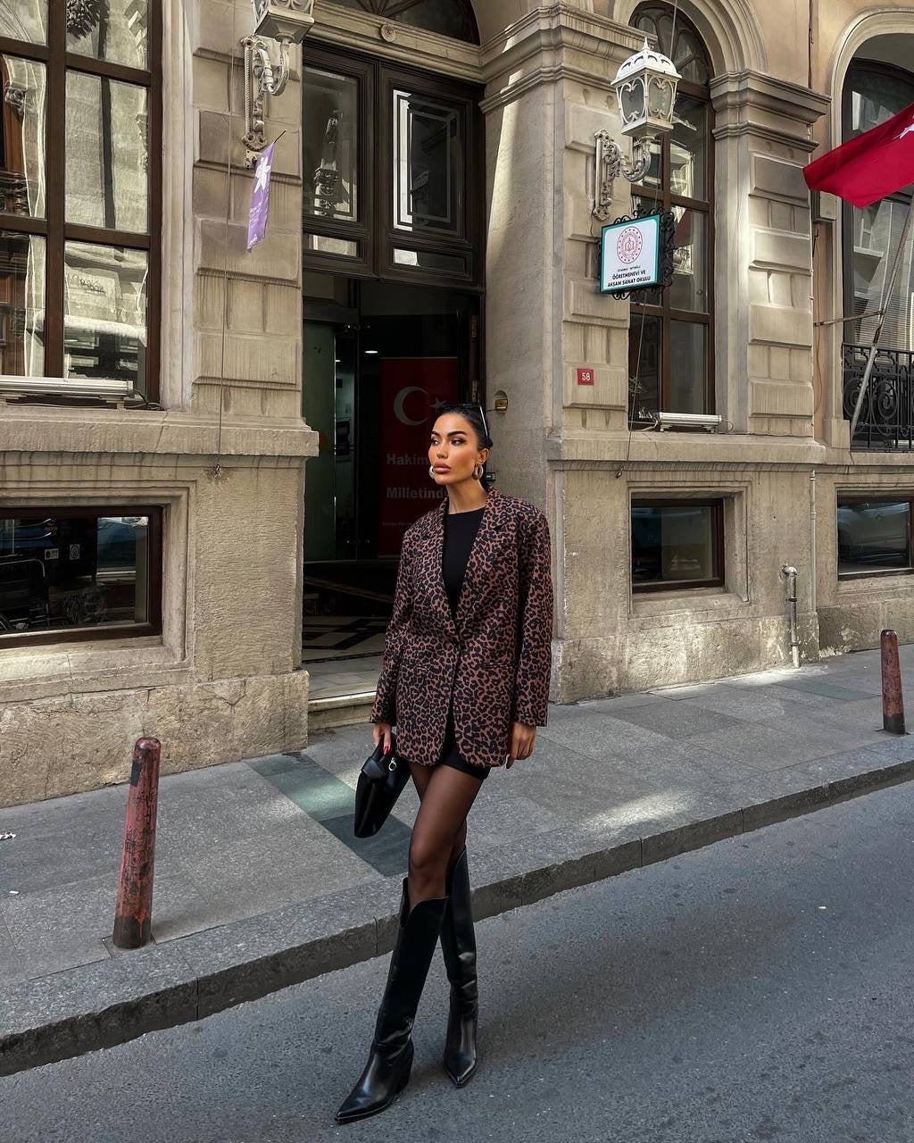 Leopard print blazer