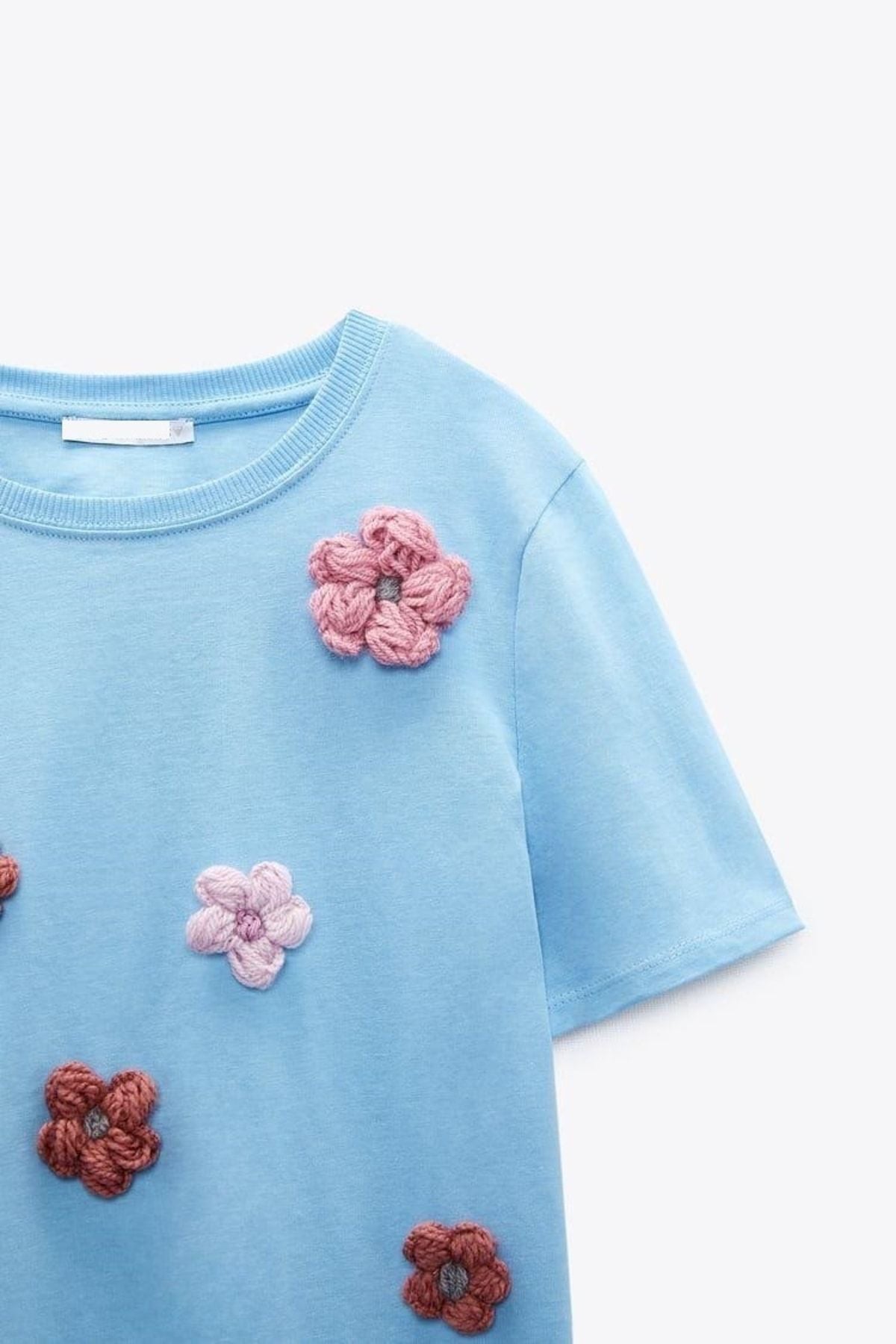 T-shirt with flowers