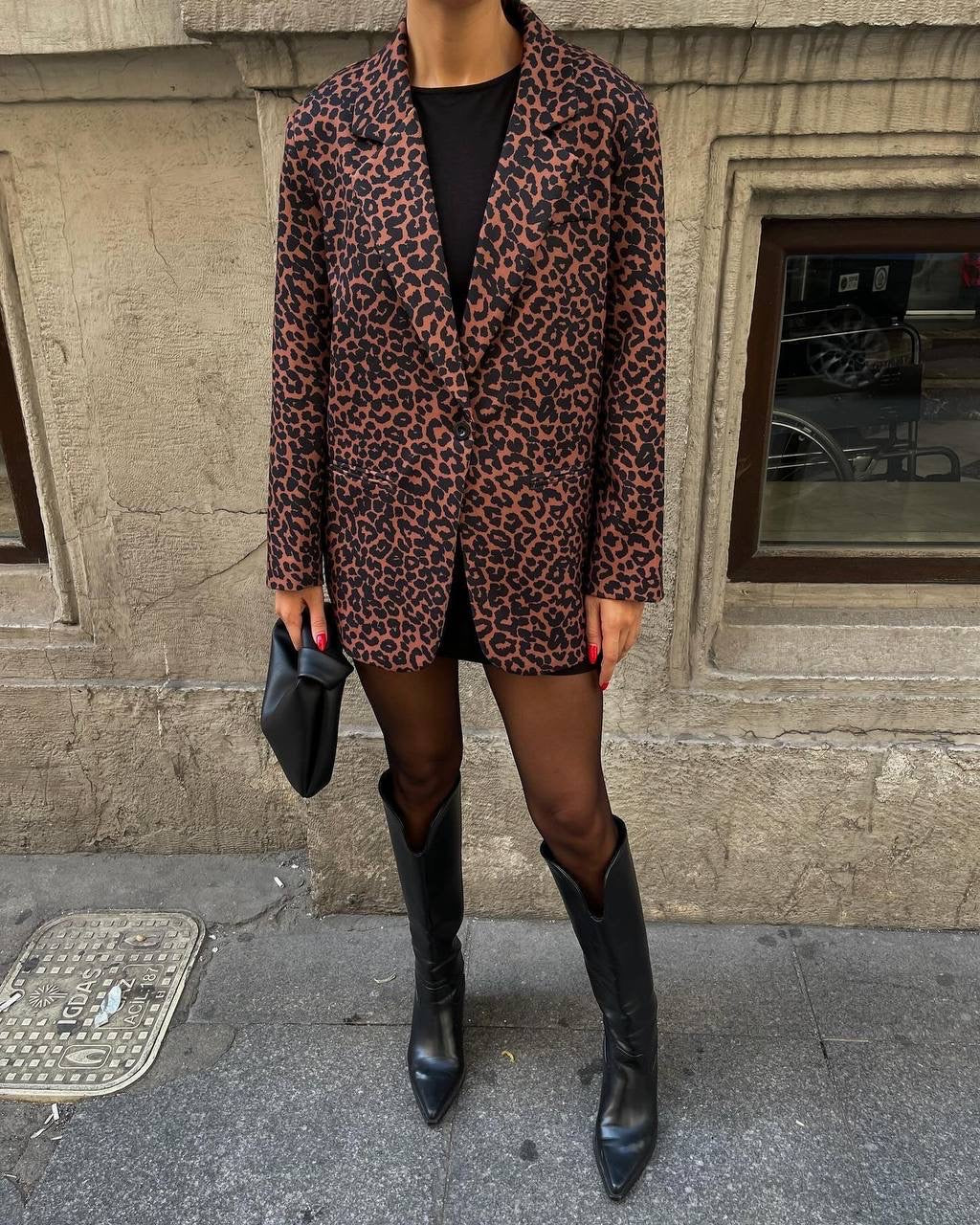 Leopard print blazer