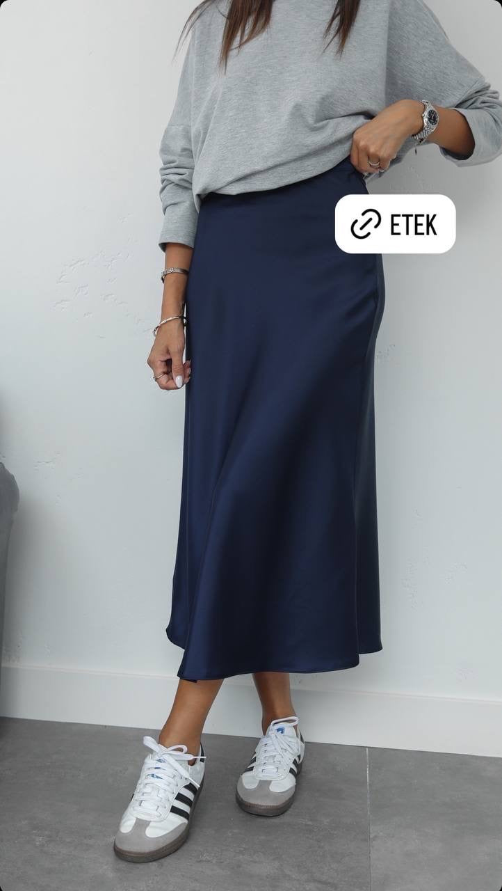 Satin skirt midi